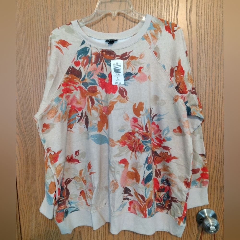 NWT Torrid Sweatshirt size 2